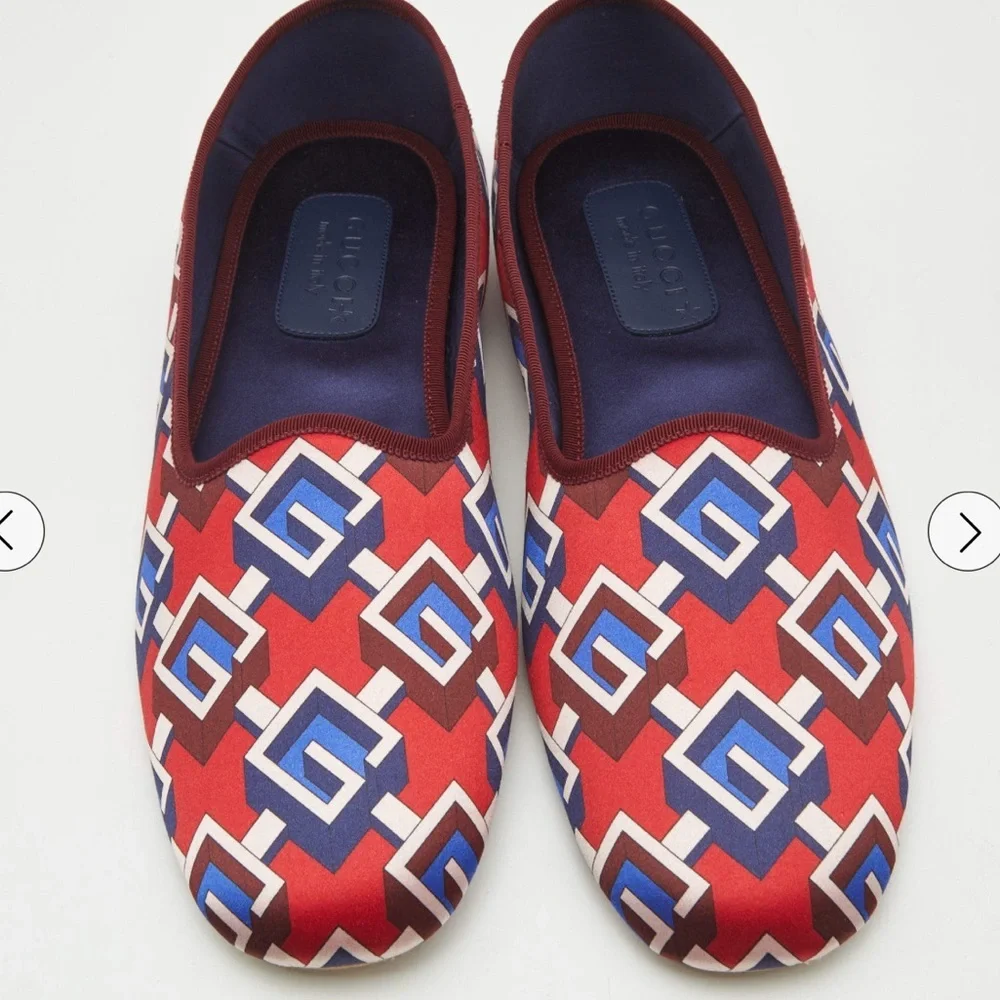 Gucci Red Satin Voyage Geometric G Print Slippers NEW in Box SZ 16